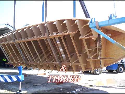 custom boat builders - YouTube