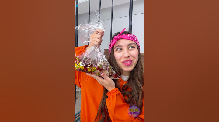 Ha preso degli orsetti gommosi a un poliziotto, poi li ha sciolti per eliminare le tracce! 🍬😆