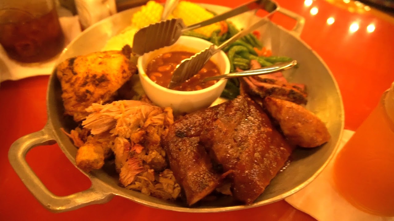 Whispering Canyon Cafe Dinner - YouTube
