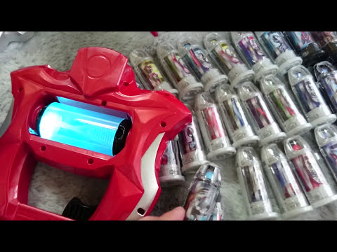 ウルトラマンジードのおもちゃで遊ぶ♪ 赤ちゃん 1歳3ヶ月  Baby Playing Ultraman Geed Toys