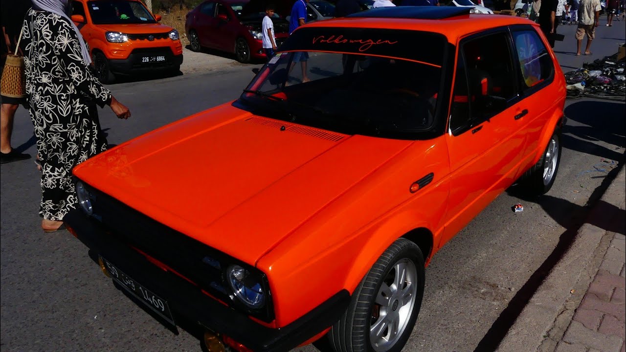 سيارة golf 1 من عام 1986 بعشرة ملاين ونص في سوق السيارات المروج عليها إقبال كبير على اللون