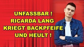 RICARDA LANG KRIEGT BACKPFEIFE und HEULT!
