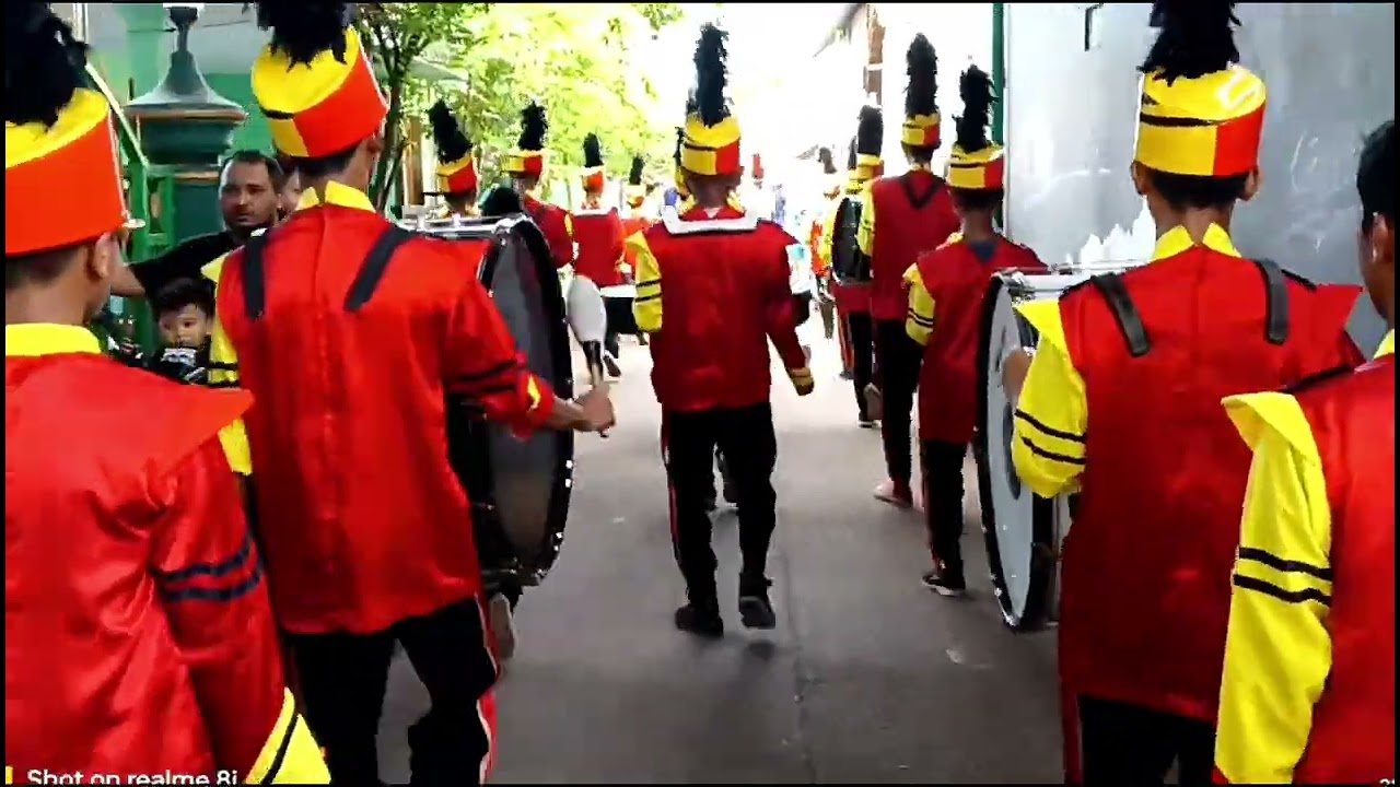 BERSAMA DRUMBAND PUTRA AL - MADRAWI # PETAHUNAN KEC. GADINGREJO KOTA PASURUAN #khitanan #hiburan