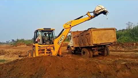 Jcb 3DX Xpert Backhoe Loading Tractor Stuck in Mud 2 Massey 241 Eicher 380 | Mahindra 475 Tractor