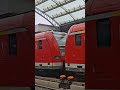 S-bahn Köln komt aan op Köln HBF
