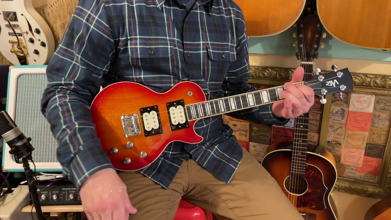 2018 Risa Les Paul-style tenor electric ukulele - YouTube