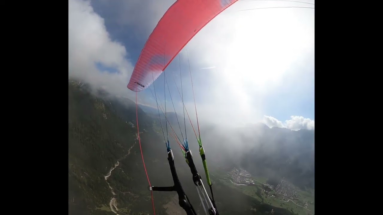 Paragliding Stubai Valley Austria on Niviuk Ikuma 3: Low Cloudbase Chill Vibe