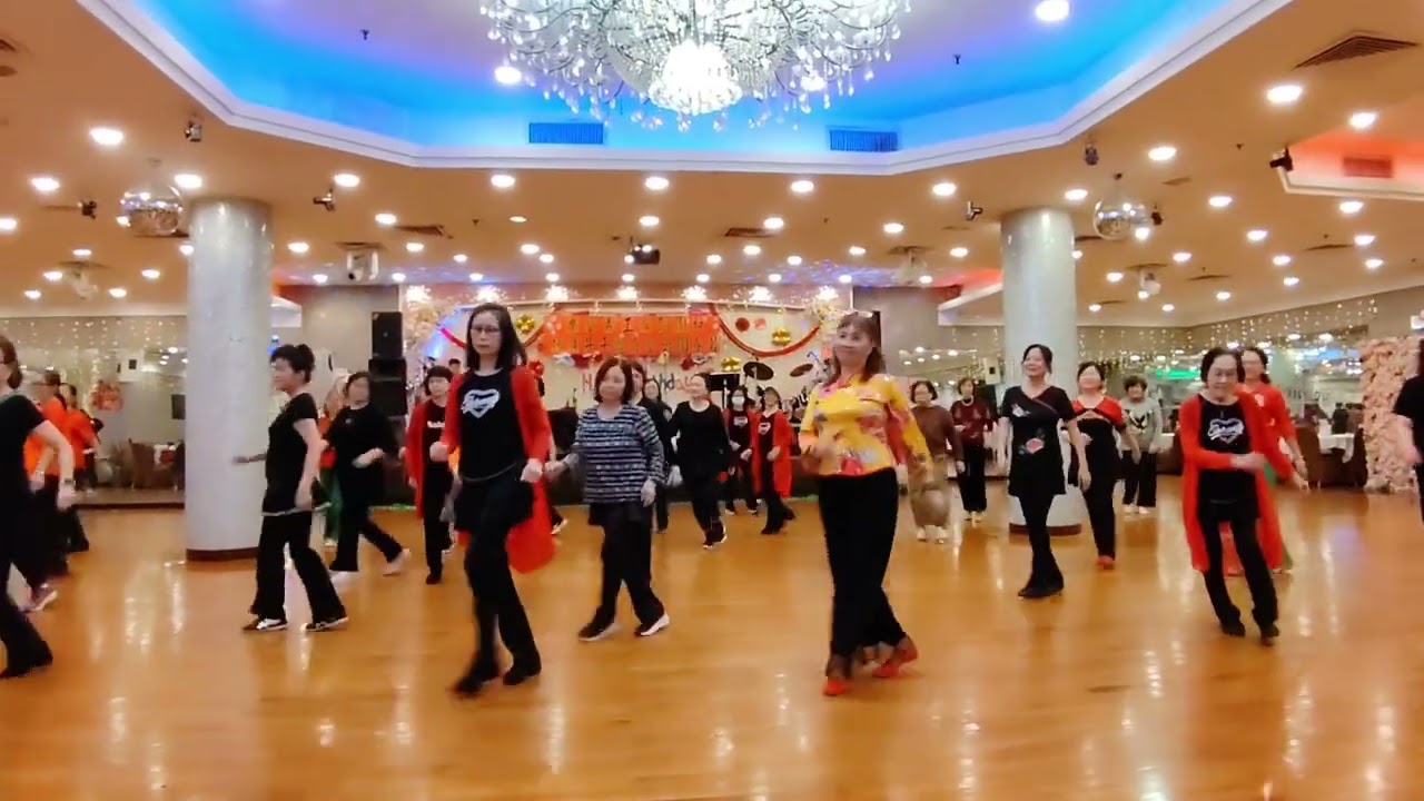 一年一度老師學員聚一聚👍開心晚上歡樂喜慶春茗同樂！同學都玩得開心！氣派非常熱鬧！ 讓我們相聚一起 ！好好珍惜！感恩有你相伴！感謝千里來相遇！祝大家馬年好運！身體健康90766187