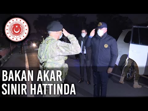 Millî Savunma Bakanı Hulusi Akar ve Beraberindeki TSK Komuta Kademesi Sınır Hattına Gitti