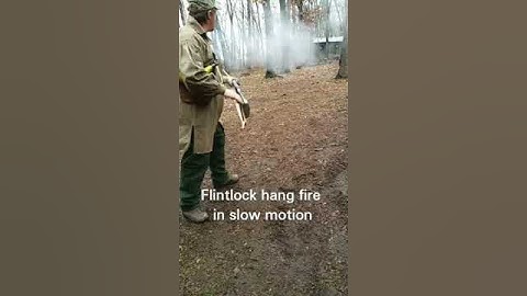 Flintlock hang fire