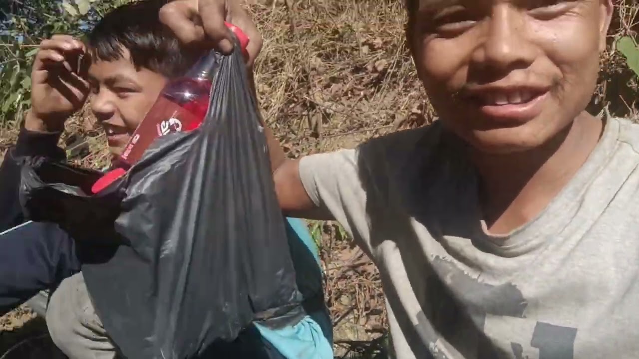 Collecting green vages and cooking for one night #enjoying in the paddy field #village lifestyle 