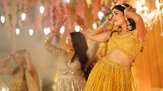 Mesmerizing Moments: Indian Bride and Bridesmaids Steal the Show with Spectacular Sangeet Dance