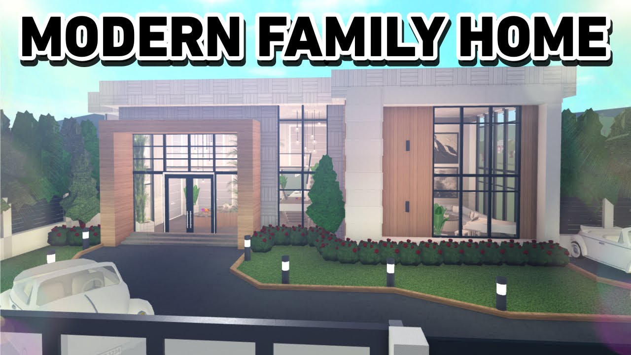 BUILDING A MODERN HOUSE IN BLOXBURG