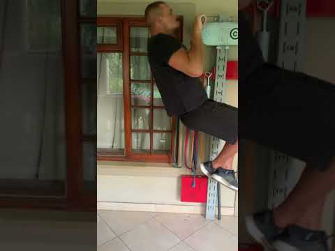 Narrow Grip Pull Up