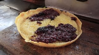 INDONESIAN STREET FOOD - MARTABAK MANIS MINI ISI KETAN KACANG COKLAT DAN KEJU