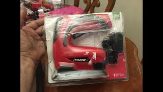 Walmart Clearance Return Arrow E21 Cordless Electric Staple Gun does it work Let's fix it user error