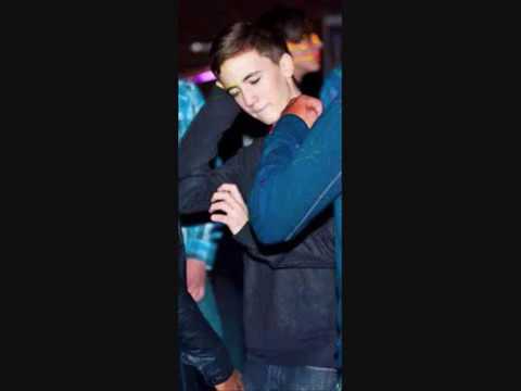 Adam Miles - Moment 4 Life (Featuring Jay-Jay)