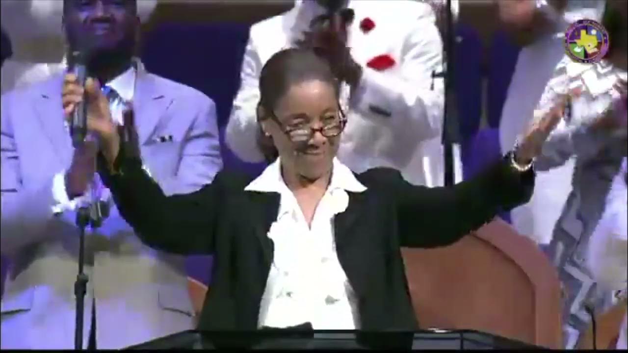 Evangelist Joyce Rodgers closing COGIC PRAISE BREAK PraiseCathedralSA