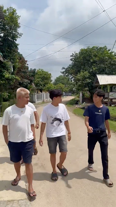 Temen kalian kalo main sumputan gini juga ga si,mainya tu inceran  #shorts #lucu #kocak