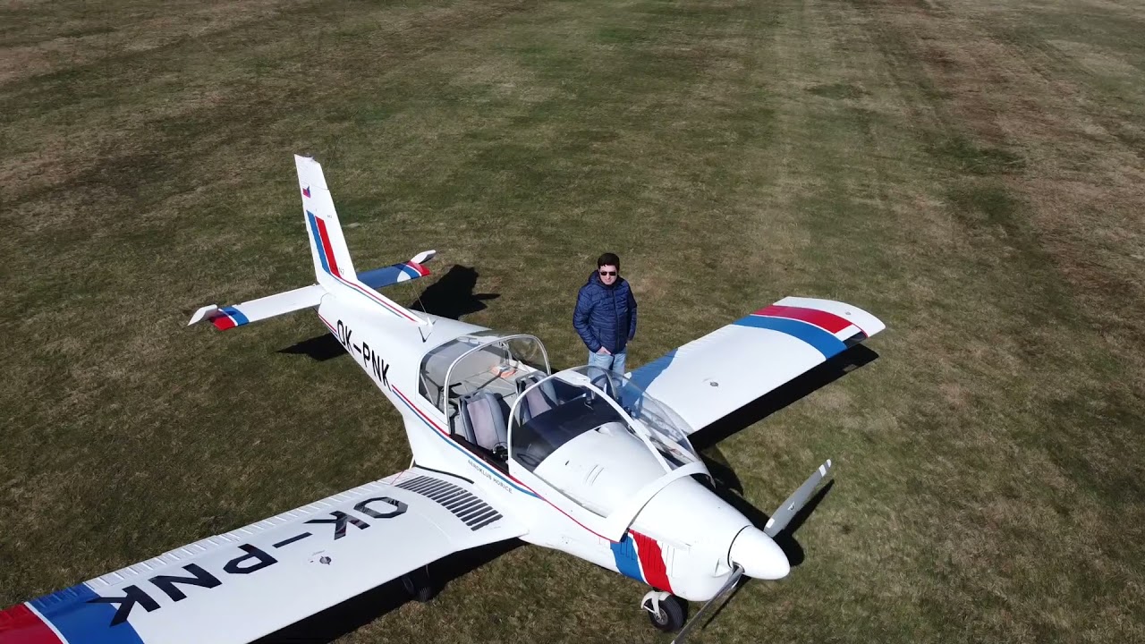 Zlín Z - 142 start s aerovlekem