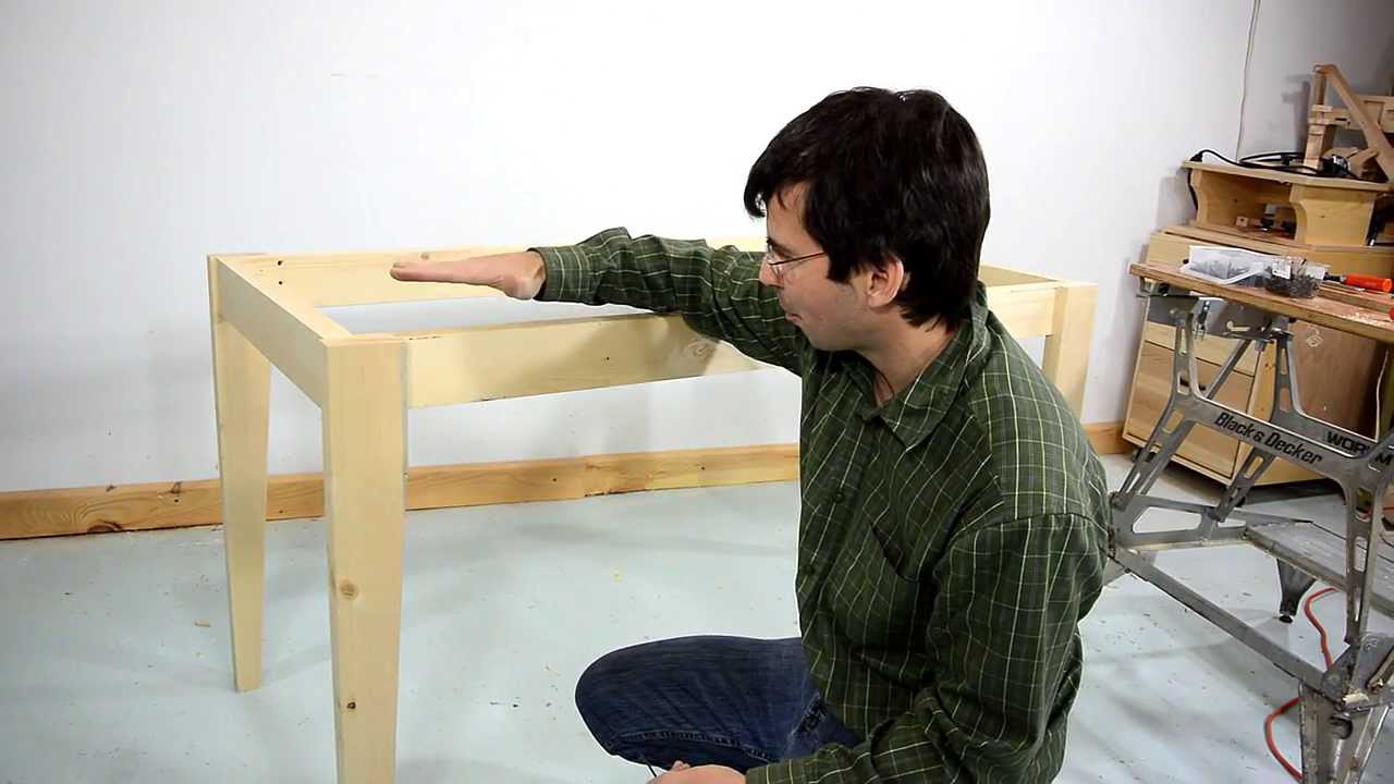 How to make a simple table - YouTube