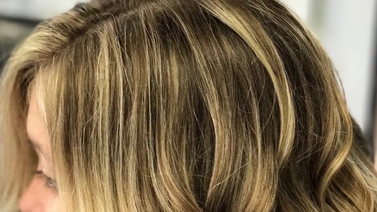 POP UP TIP! HOW TO SOFTEN/BLEND STREAKY HIGHLIGHTS. - YouTube