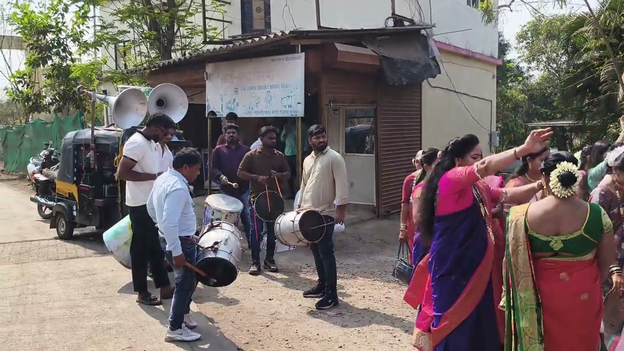 साखरपुडा वरात/ब्रदर्स म्यूजिकल ग्रुप वाहुली पड़घे/8956317545