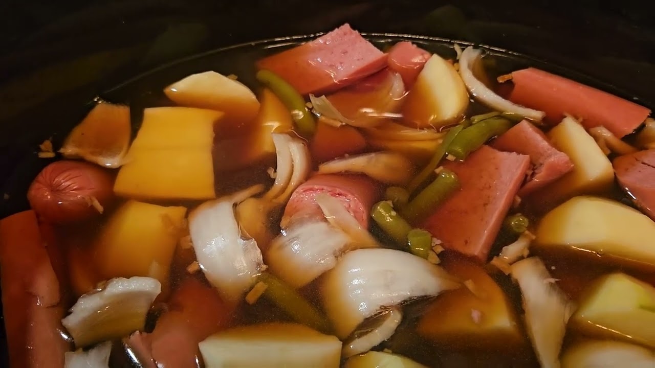 Crockpot comfort food...in preparation for our cold and snow blitz! 