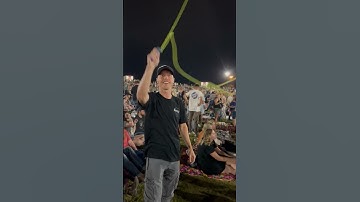 Waiting for concerts to start just got more fun! #zipstring