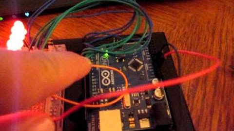 Arduino - 8 LED Fun Multiple LEDs CIRC-02.AVI.AVI