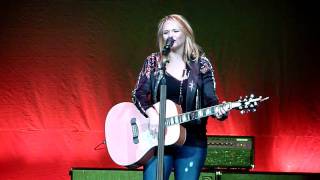 Miranda Lambert - New Strings Live in Worcester, MA