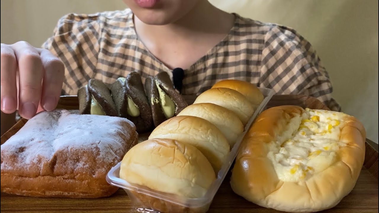 【咀嚼音】ホイップ入りベニエ、薄皮クリームパン、ピスタチオクリームオムレット、コーンマヨパン/과자를 먹는 소리/The sound of eating dessert【ASMR】【食べる】