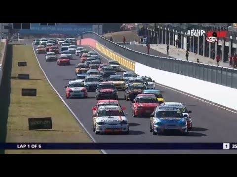 2018-bathurst-6-hour---hyundai-excels---race-3