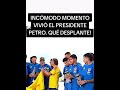 La foto oficial de Gustavo Petro con la seleccion Colombiana de Futbol #worldcup #colombia #latri
