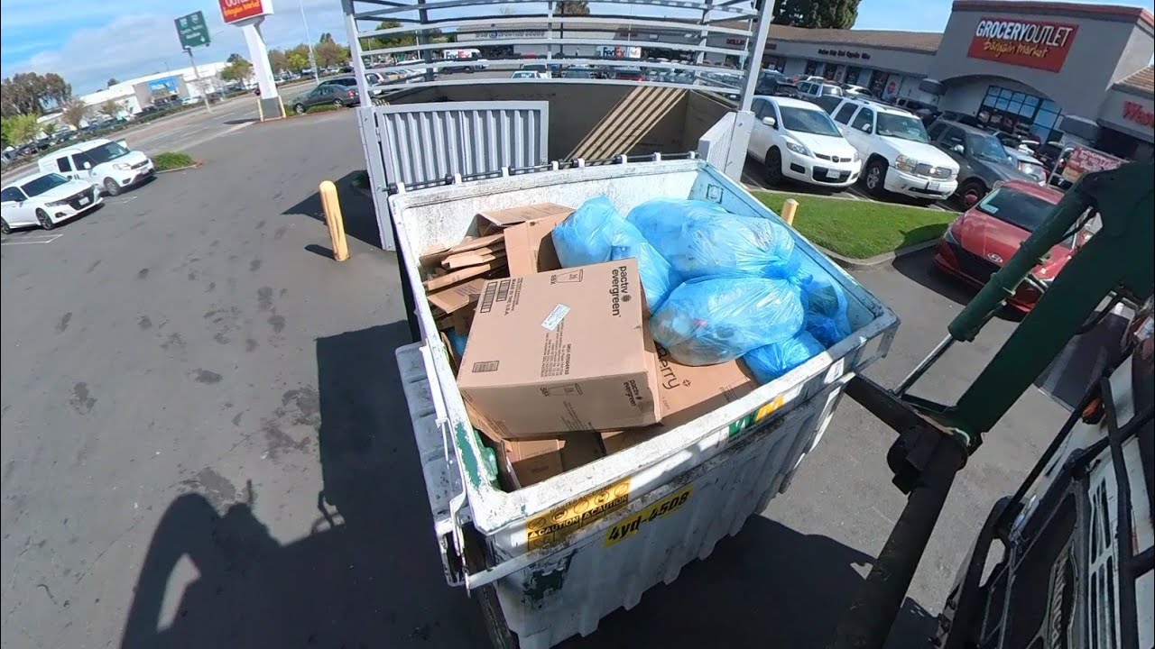 Waste Management recycling garbage truck 