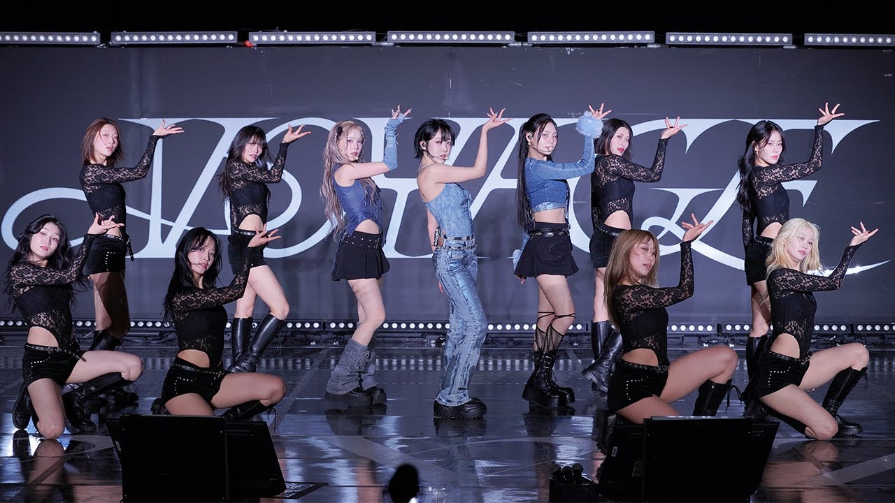 241107 비비지 VIVIZ 'Shhh!' 4K 60P 직캠 @VIVIZ The 5th Mini Album VOYAGE 발매 기념 스페셜 스테이지 by DaftTaengk