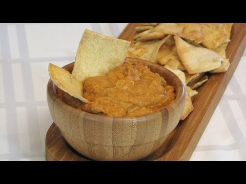 Spicy Chipotle White Bean Dip -- Lynn's Recipes Super Bowl