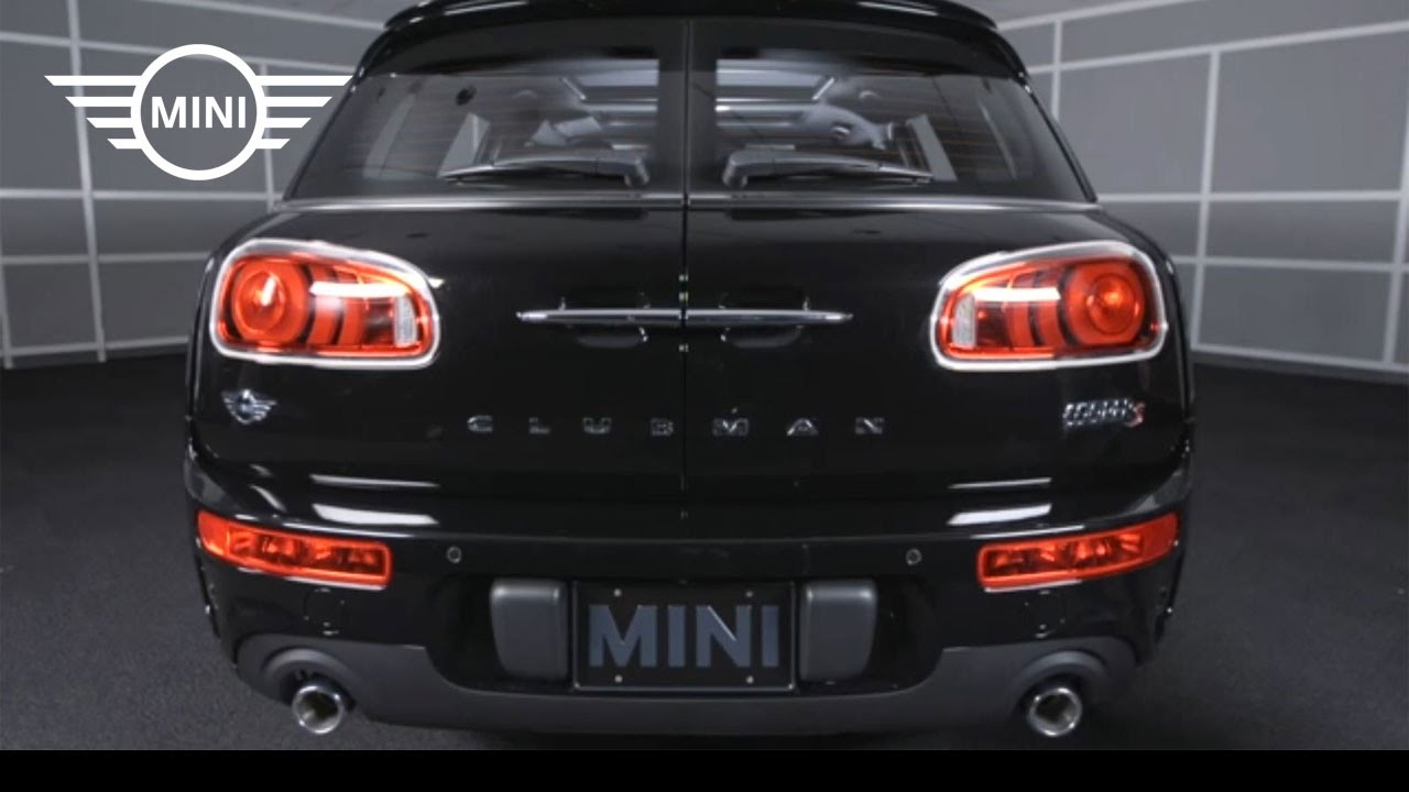 mini with a boot