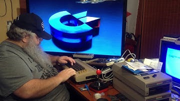 Checking Out A Commodore 64 With Historical Notes - C64 C-64 64C 8-Bit - Dave Bradley - Episode 615