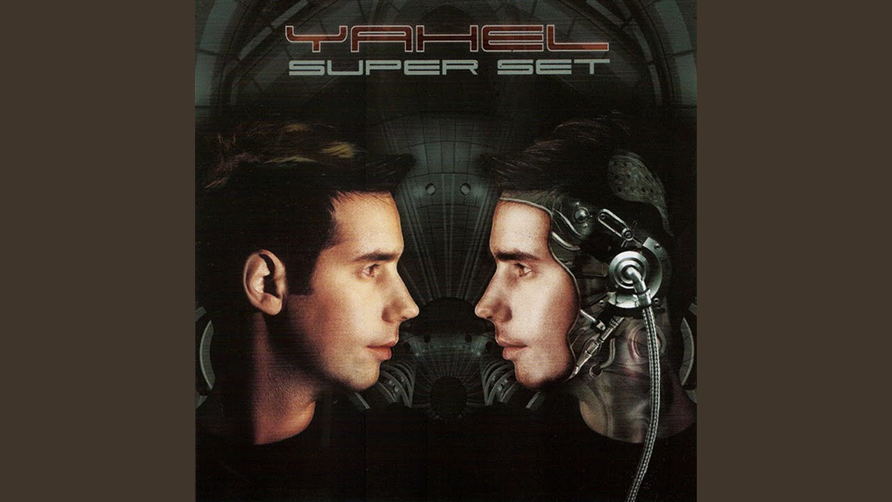 YouTubeでCloud9を視聴 YouTubeでCloud9を視聴