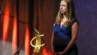 Chelsea Clinton gives birth to girl