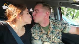 171223305 Wife Goes Into Labor During Marine Husband's Homecoming