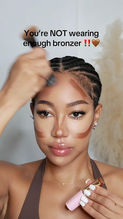 USE MORE BRONZER‼️👀 #makeup #bronzer #makeuptutorial