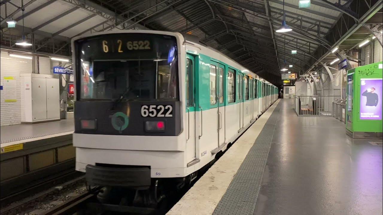 Métro de Paris. Station Sèvres Lecourbe. YouTube Métro de Paris. Station Sèvres Lecourbe. YouTube