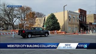 Webster City building collapsing