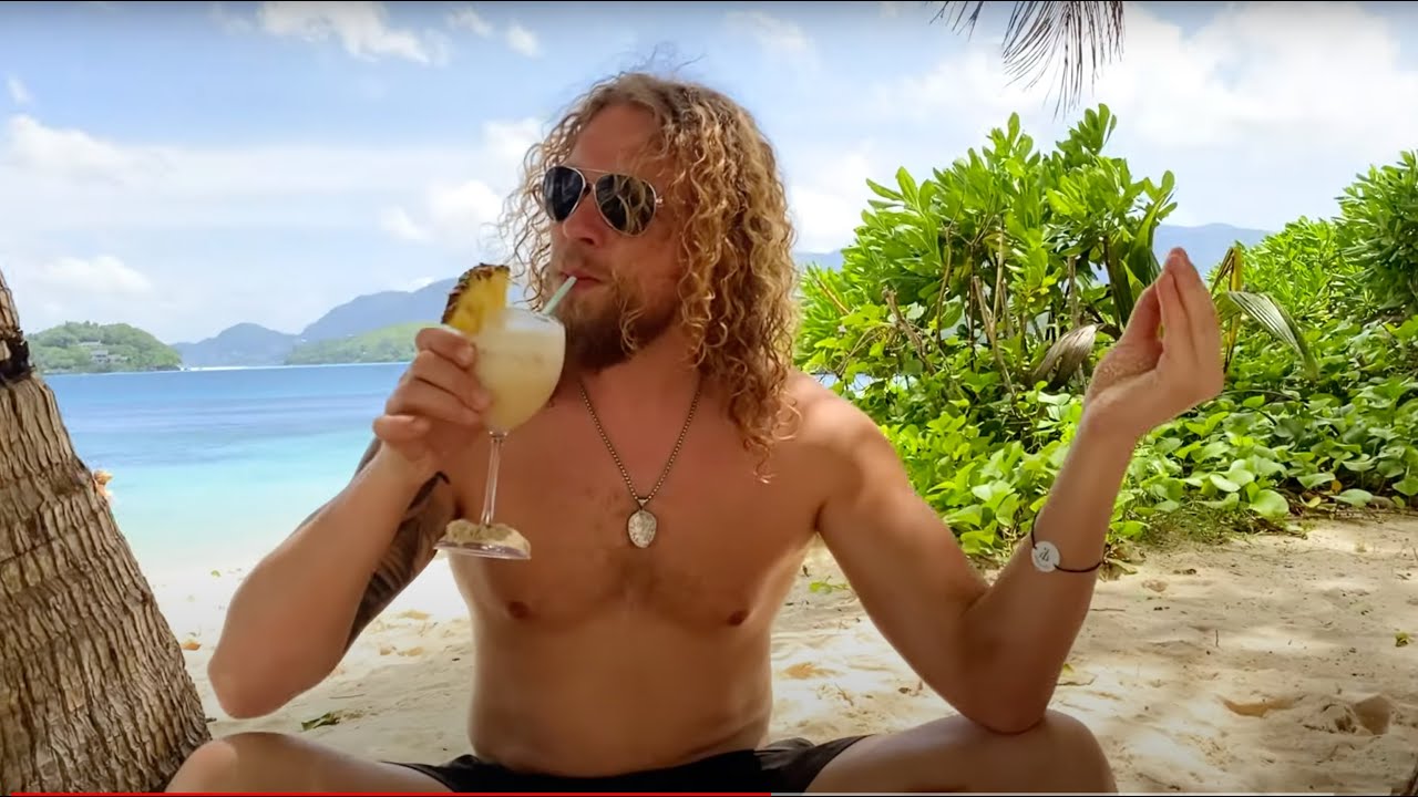 TrollfesT - Piña Colada (Official Video)