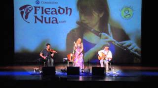 Muireann Nic Amhlaoibh, Liam Flanagan, Dónal Clancy-clip 2: Traditional Irish Music on LiveTrad.com chords
