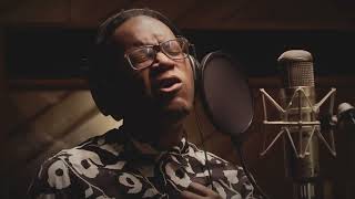 Download Lagu Michael Mayo - Four (officiële performancevideo) MP3 Download Lagu Michael Mayo - Four (officiële performancevideo) MP3