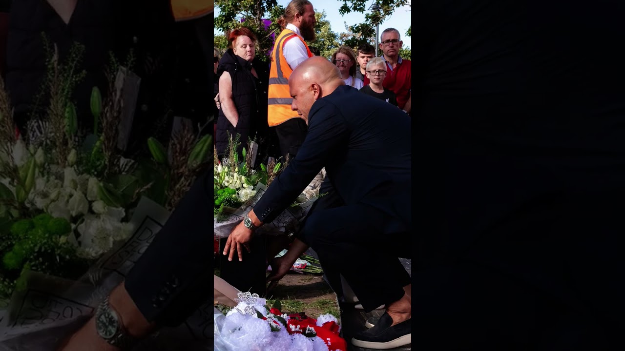 Arne Slot Pays Tribute Alongside His Wife at Anfield | RIP DIOGO JOTA