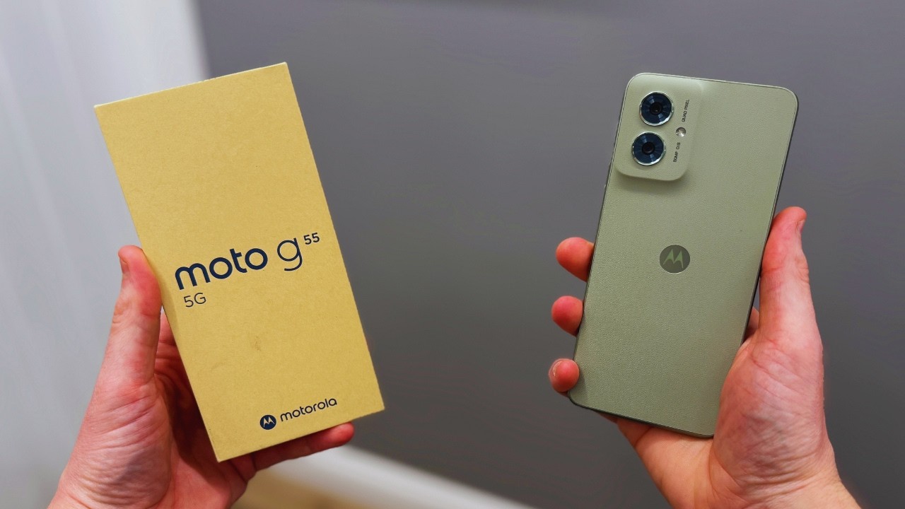 Motorola G55 Unboxing: The Ultimate Budget 5G Experience? - YouTube